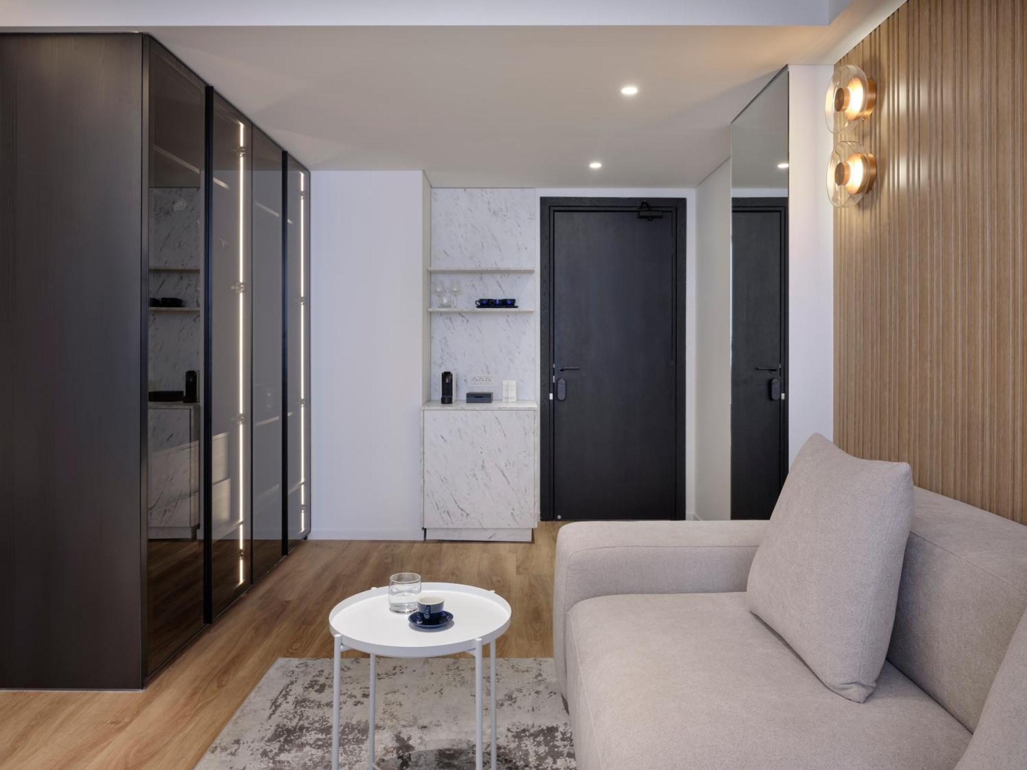 Nur Aparthotel Athena Bagian luar foto