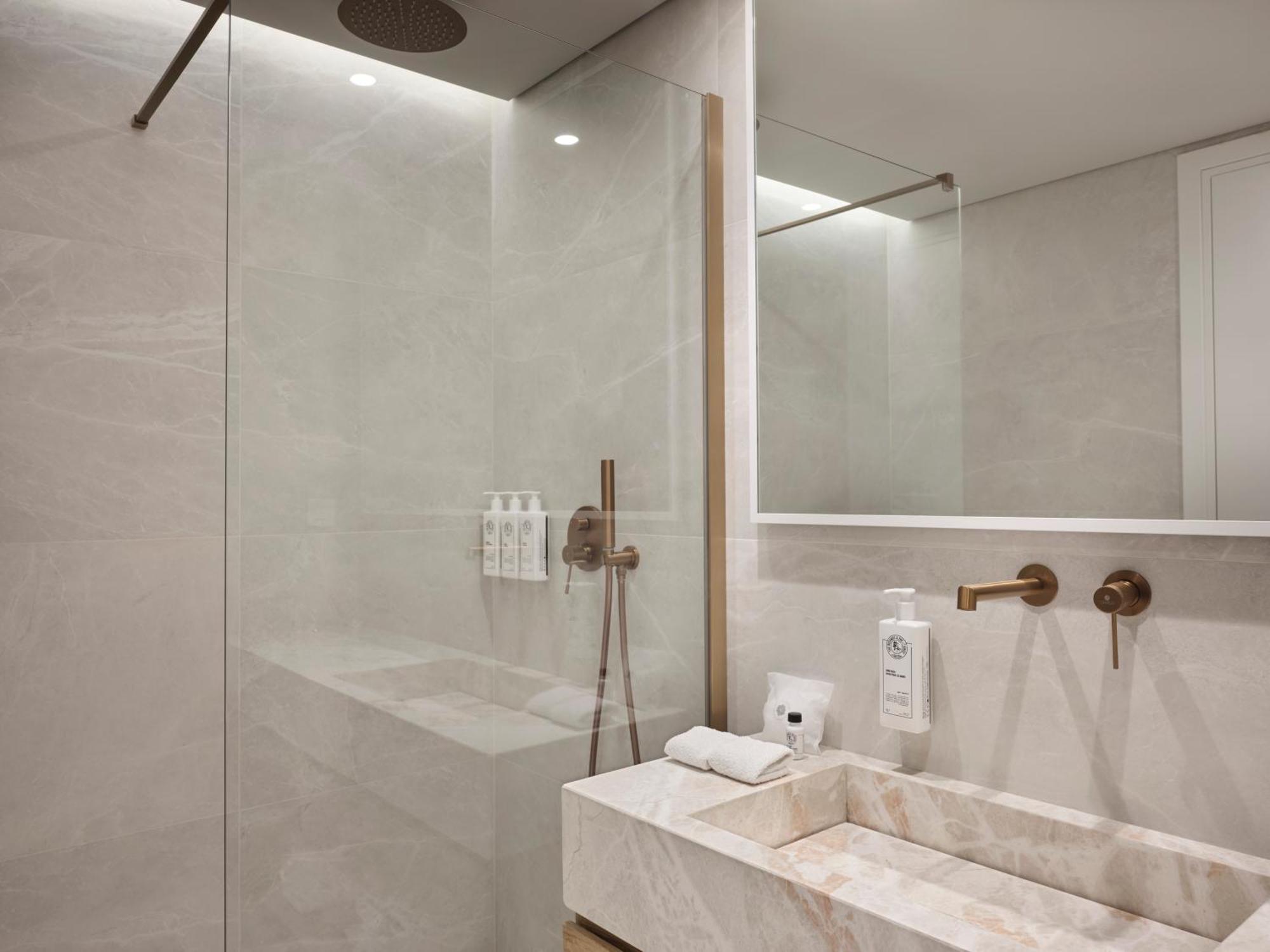 Nur Aparthotel Athena Bagian luar foto