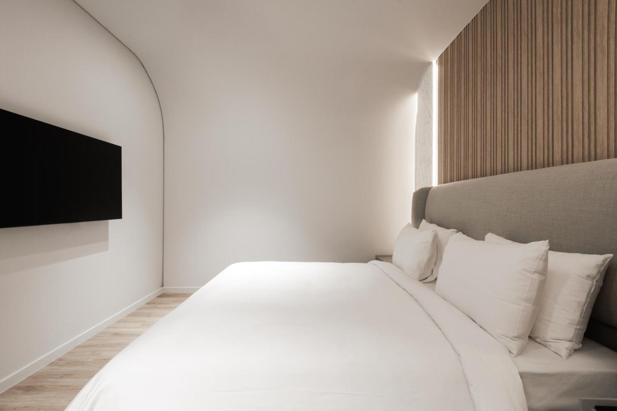 Nur Aparthotel Athena Bagian luar foto